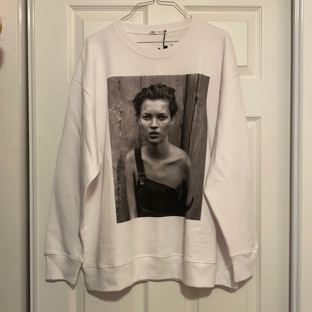 Zara White Sweatshirt with Black and White Portrait